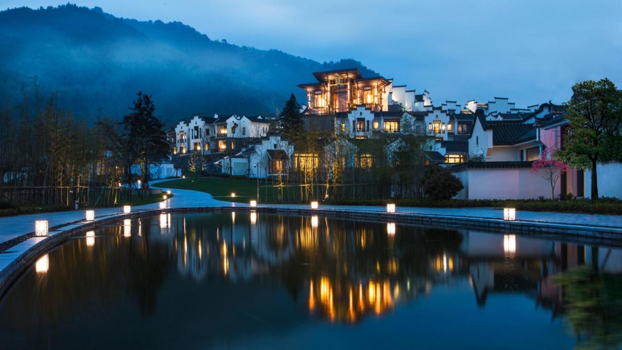 Banyan Tree Hotel Huangshan-The Ancient Charm Of Huizhou, A Paradise Zewnętrze zdjęcie